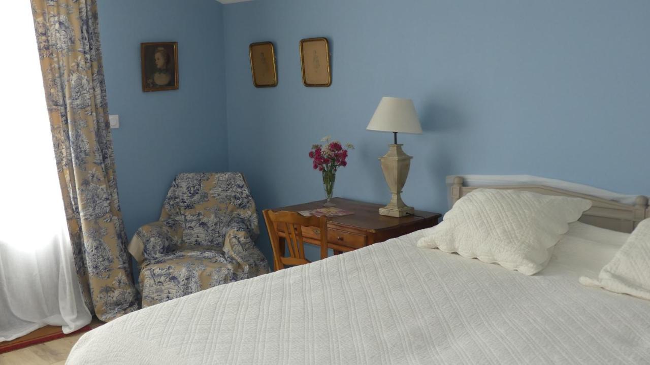 La Petite Lande Bed & Breakfast Ménil Eksteriør bilde