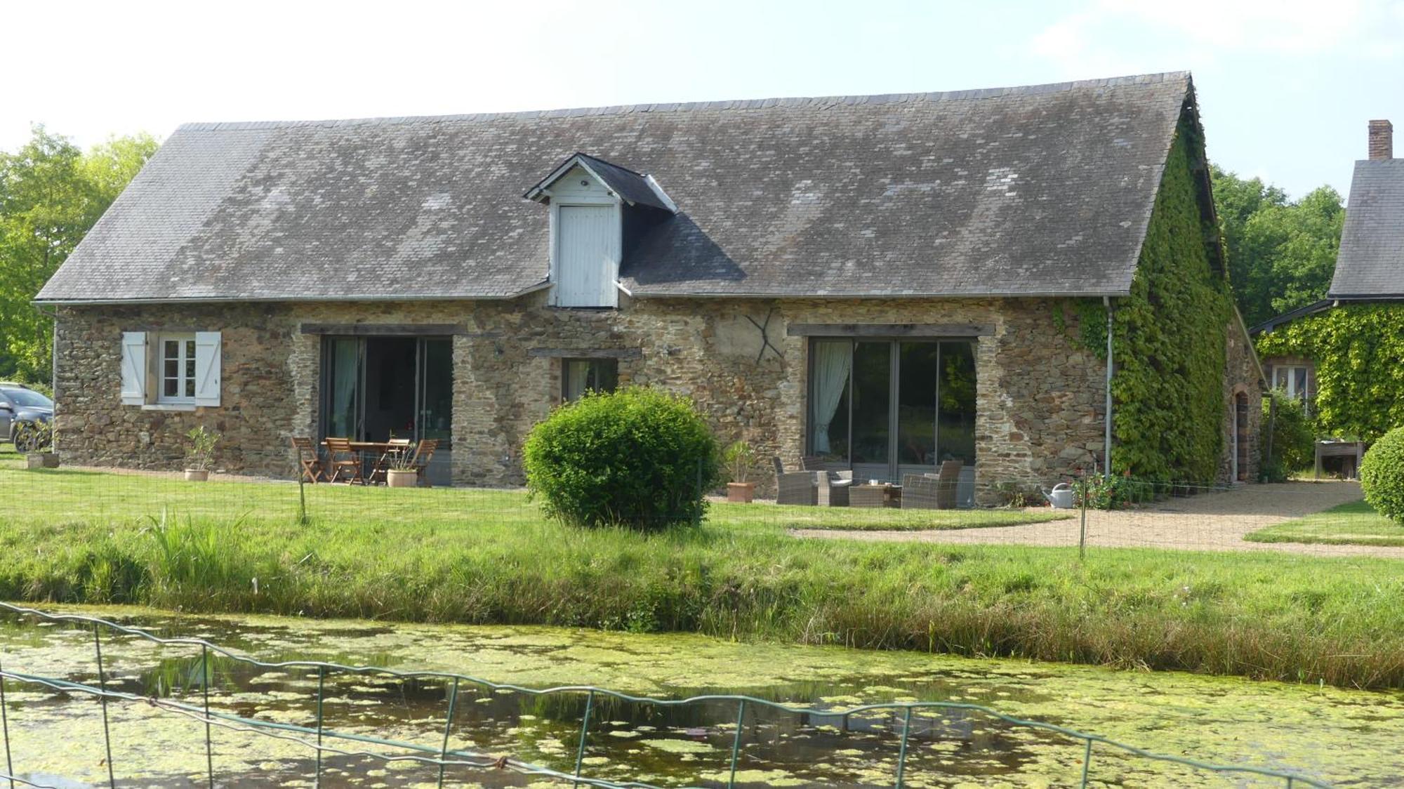 La Petite Lande Bed & Breakfast Ménil Eksteriør bilde